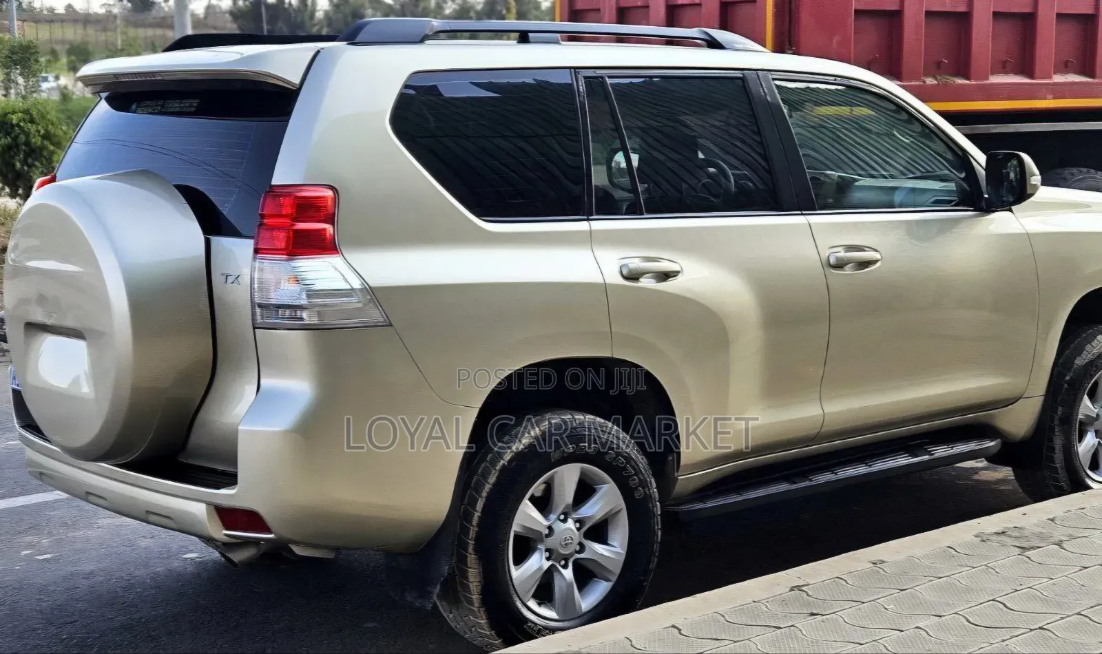 Toyota Land Cruiser Prado 2012 Gray