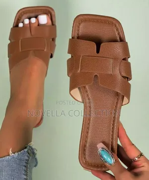 Photo - Comfortable Casual Elegant Flat Sandals