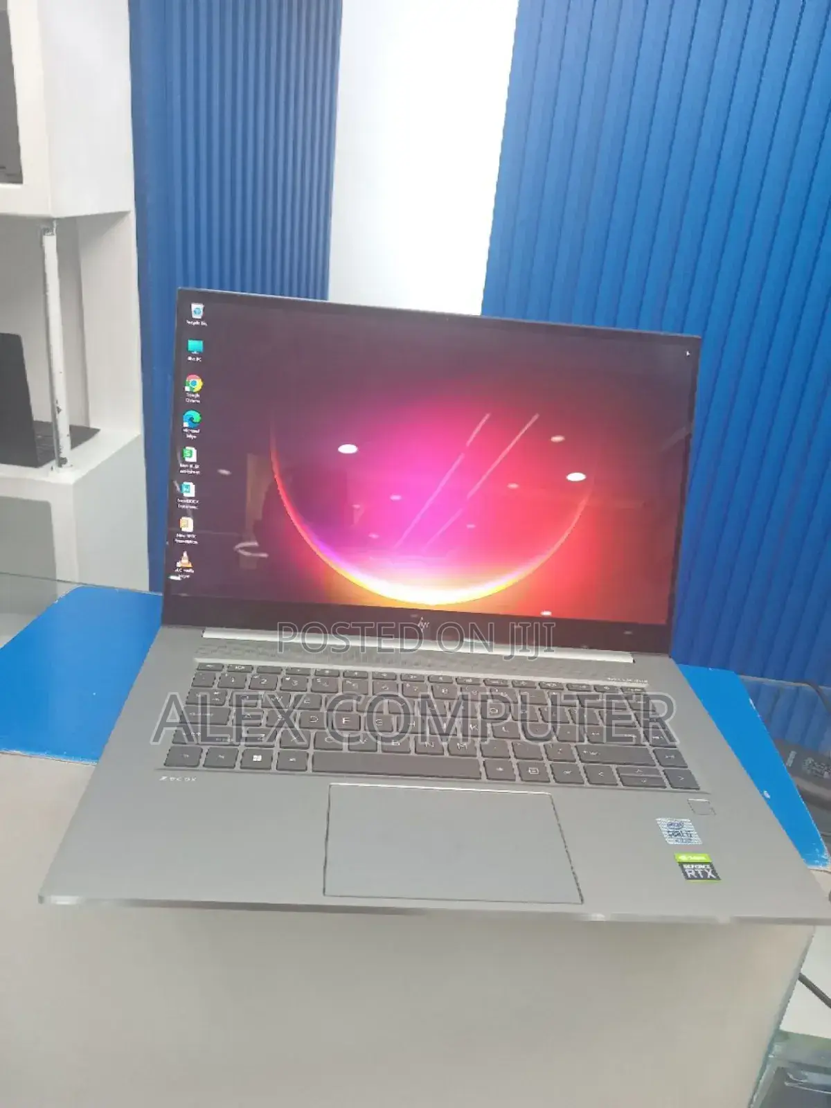 New Laptop HP ZBook Firefly 15 G7 16GB Intel Core I7 SSD 1T