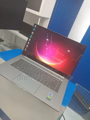 New Laptop HP ZBook Firefly 15 G7 16GB Intel Core I7 SSD 1T