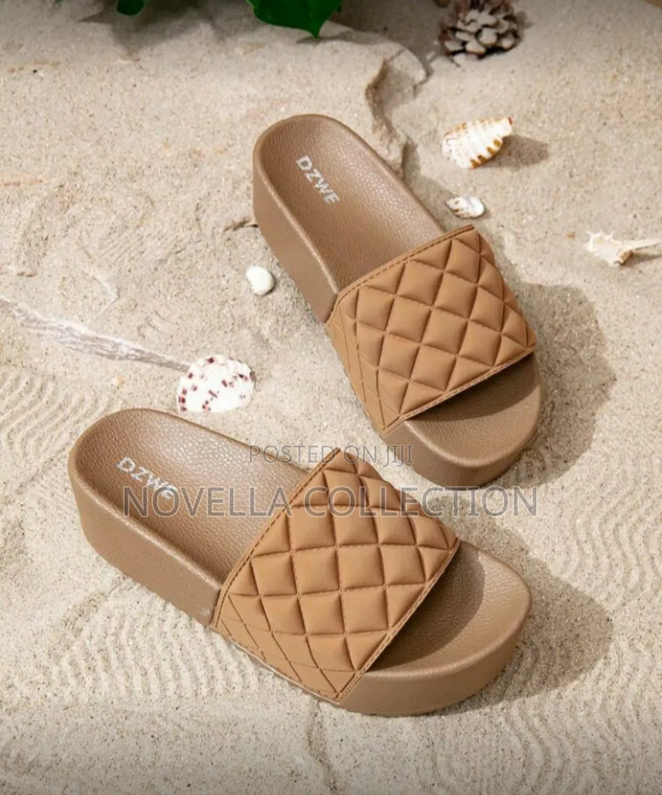 Fashionable Diamond Pattern Thick-Soled Height Increase Slippers,