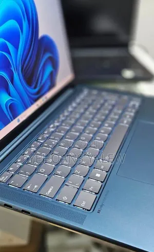 New Laptop Lenovo Yoga 710 16GB Intel Core I7 SSD 1T