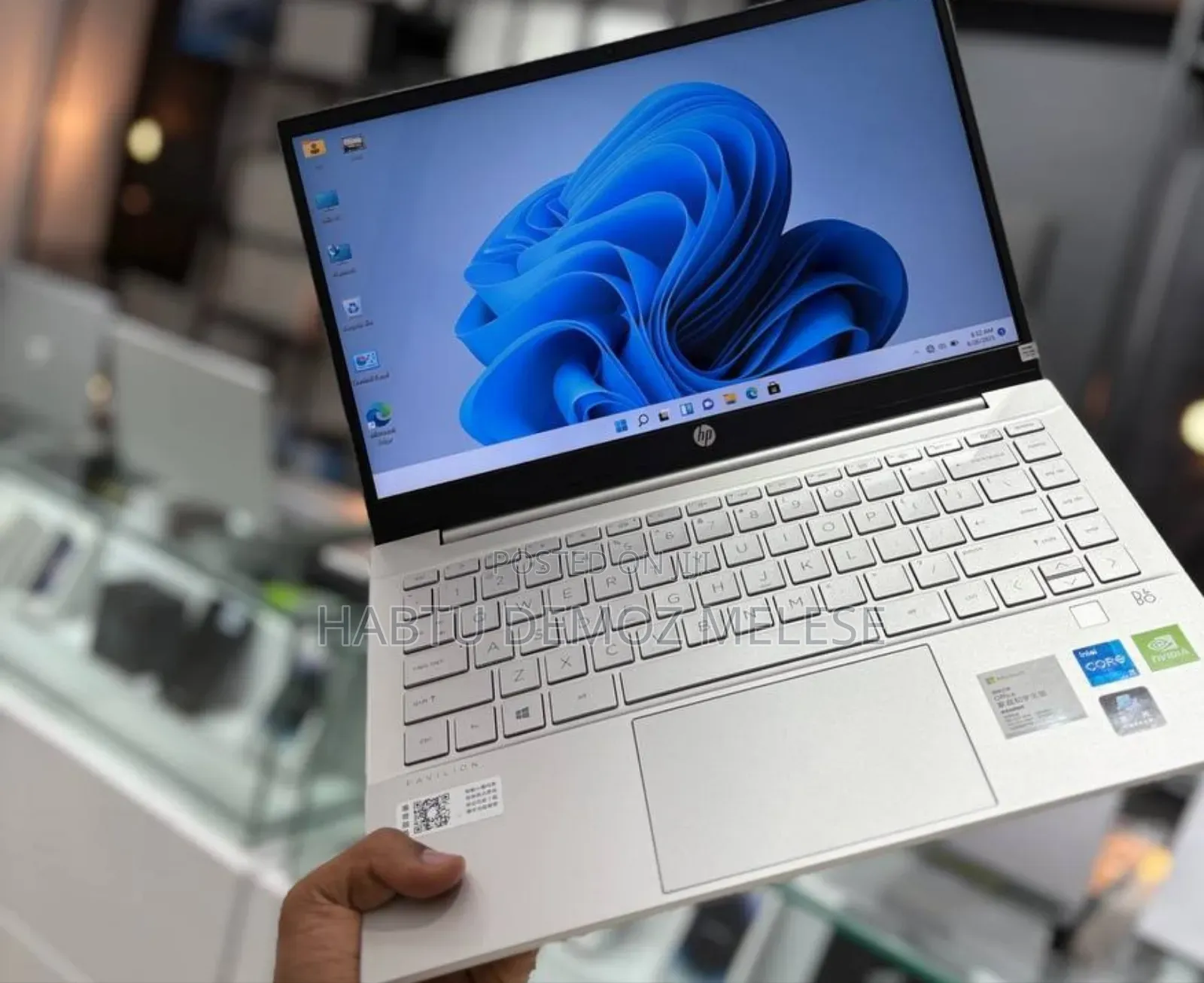 New Laptop HP Pavilion TouchSmarT 14z 16GB Intel Core I5 SSD 512GB