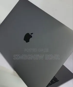 New Laptop Apple MacBook Pro 2017 8GB Intel Core I5 SSD 128GB