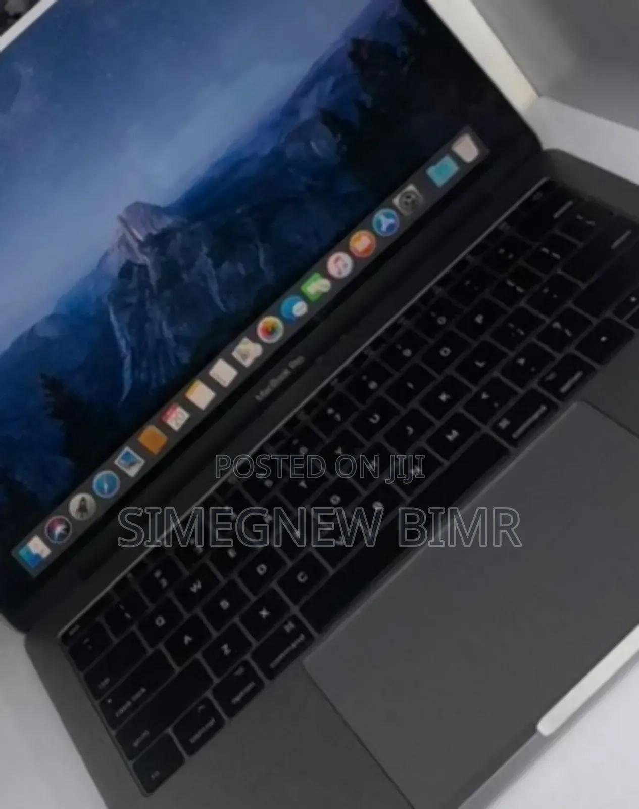 New Laptop Apple MacBook Pro 2017 8GB Intel Core I5 SSD 128GB