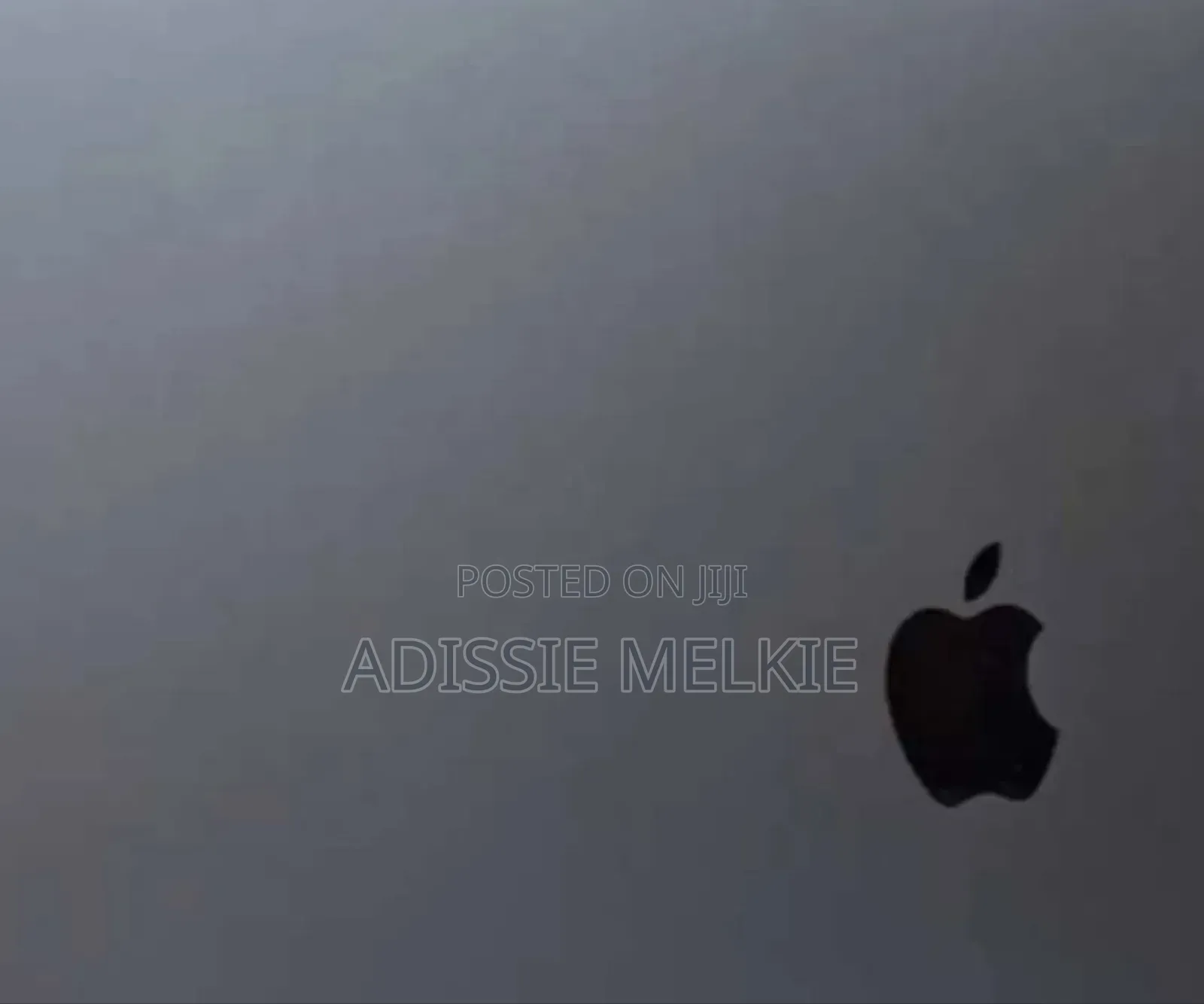 New Laptop Apple MacBook Pro 2019 32GB Intel Core i9 SSD 256GB