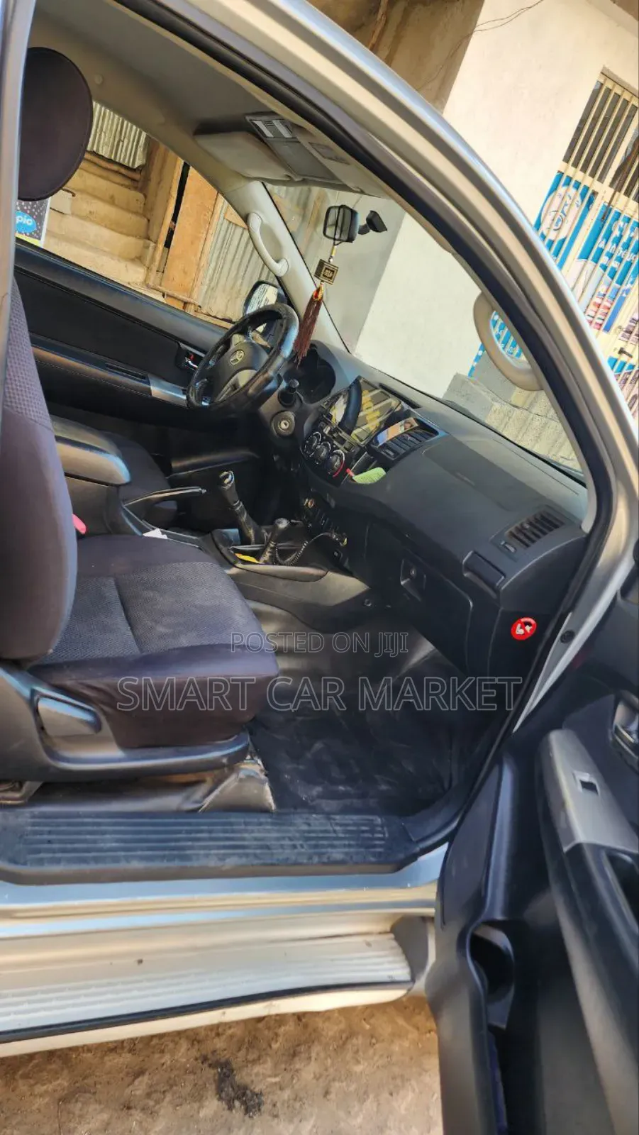 Toyota Hilux 2015 Silver