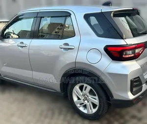 Toyota Raize 2023 Silver