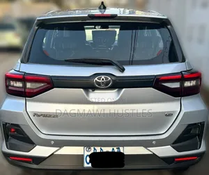 Toyota Raize 2023 Silver