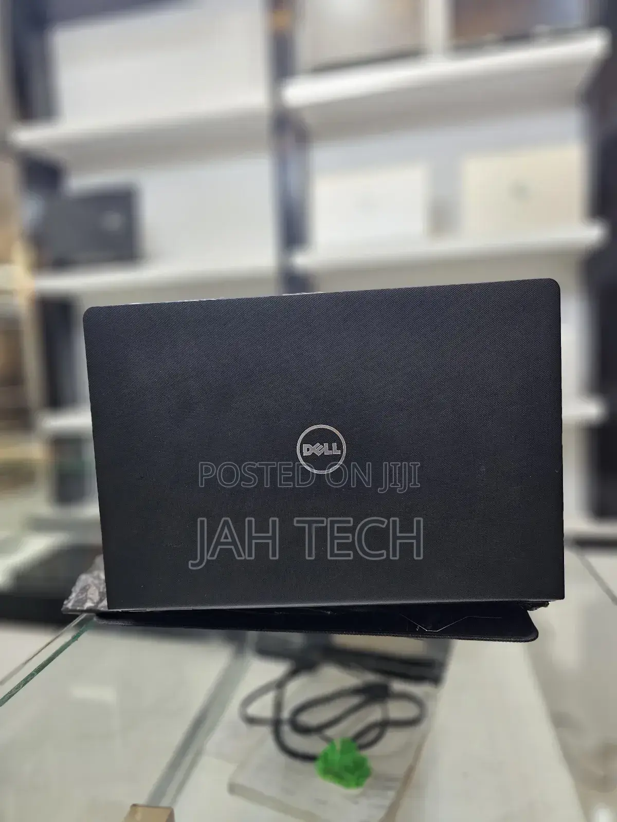 New Laptop Dell Vostro 3000 4GB Intel Core I5 HDD 1T