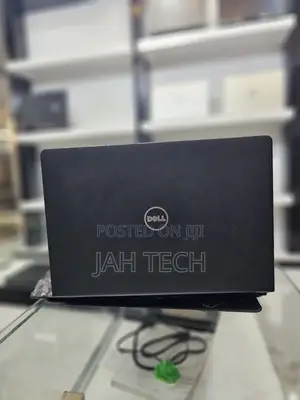 New Laptop Dell Vostro 3000 4GB Intel Core I5 HDD 1T