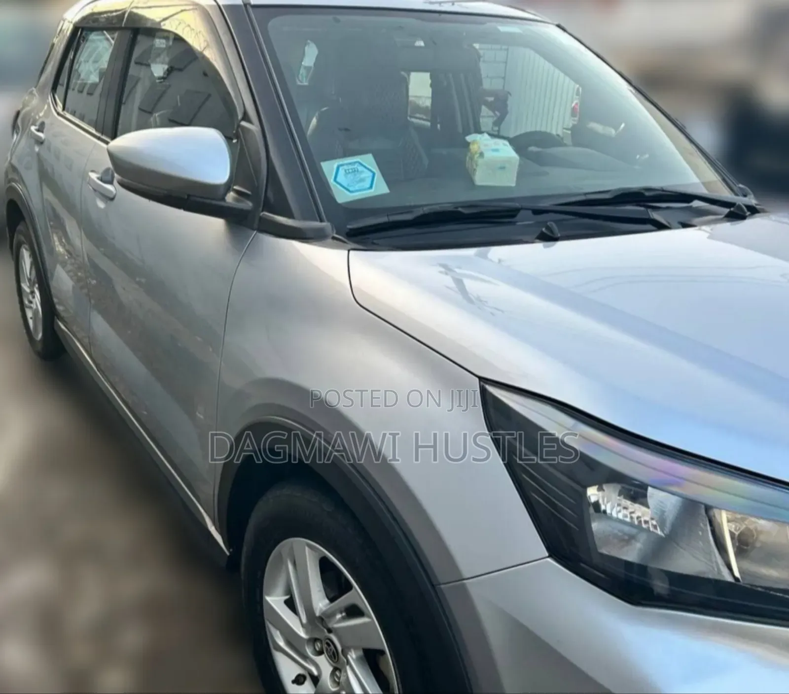 Toyota Raize 2023 Silver