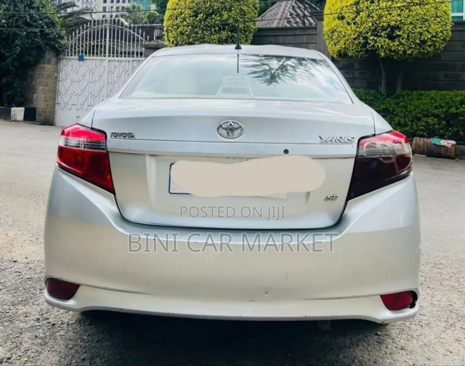 Toyota Yaris 2014 Silver