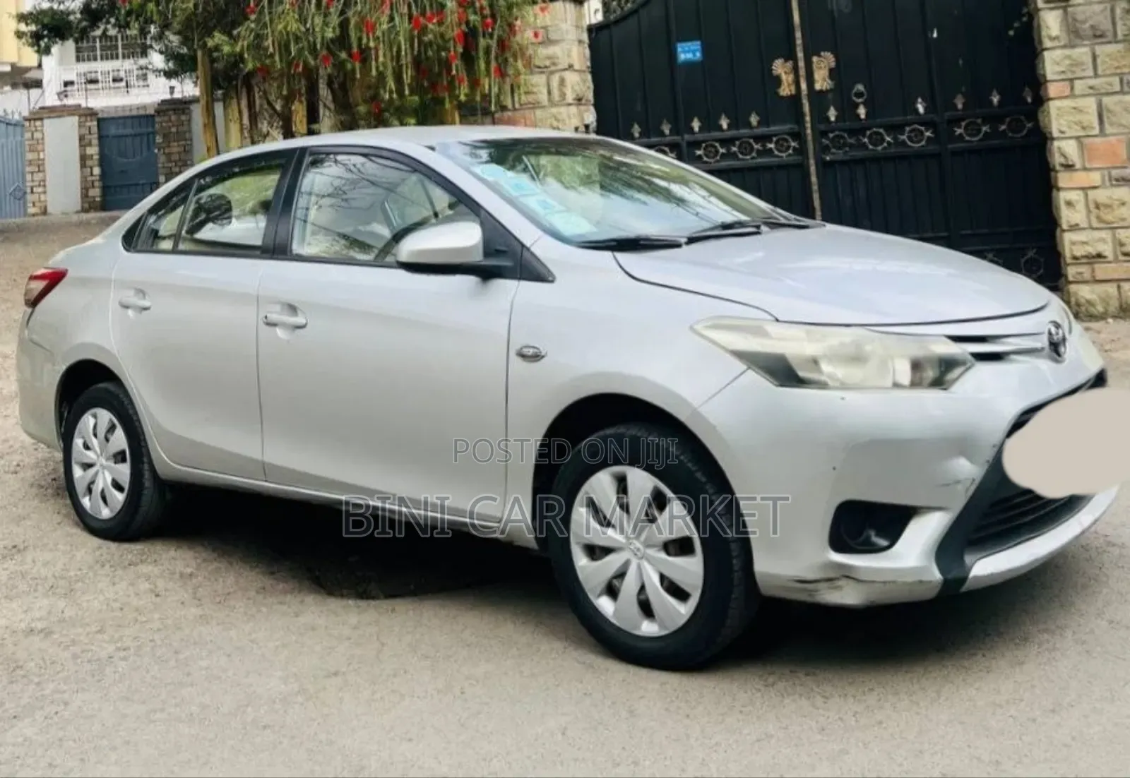 Toyota Yaris 2014 Silver