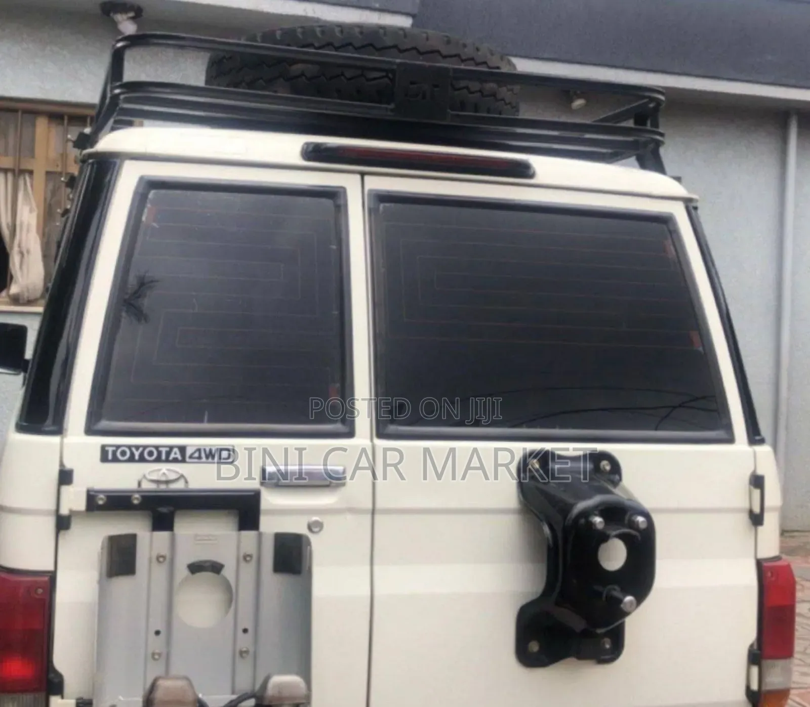 Toyota Land Cruiser 2018 White