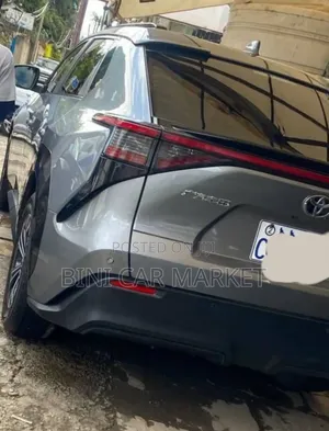 Toyota bZ4X 71.4 kWh FWD 2022 Gray