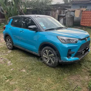 Toyota Raize 2023 Blue