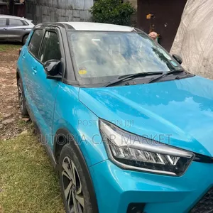 Toyota Raize 2023 Blue