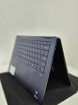 New Laptop HP OmniBook X Flip 14" 16GB Intel Core Ultra 7 SSD 1T