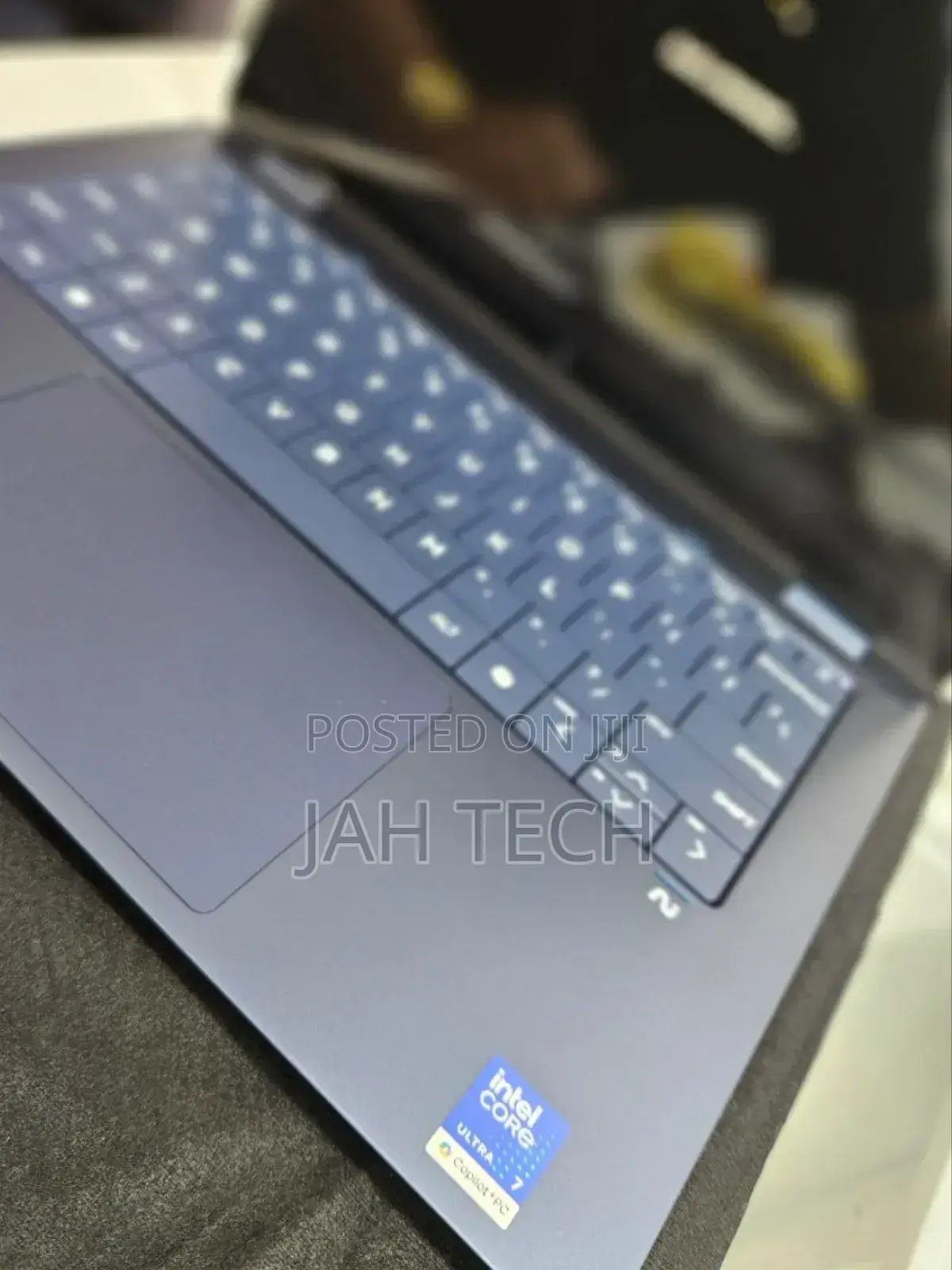 New Laptop HP OmniBook X Flip 14" 16GB Intel Core Ultra 7 SSD 1T
