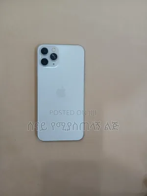 Photo - Apple iPhone 11 Pro 64 GB White
