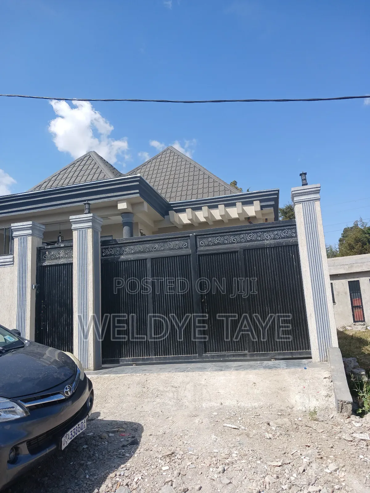 5bdrm Villa in Bole for sale