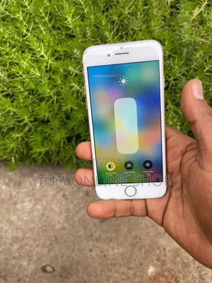 Apple iPhone 8 64 GB White