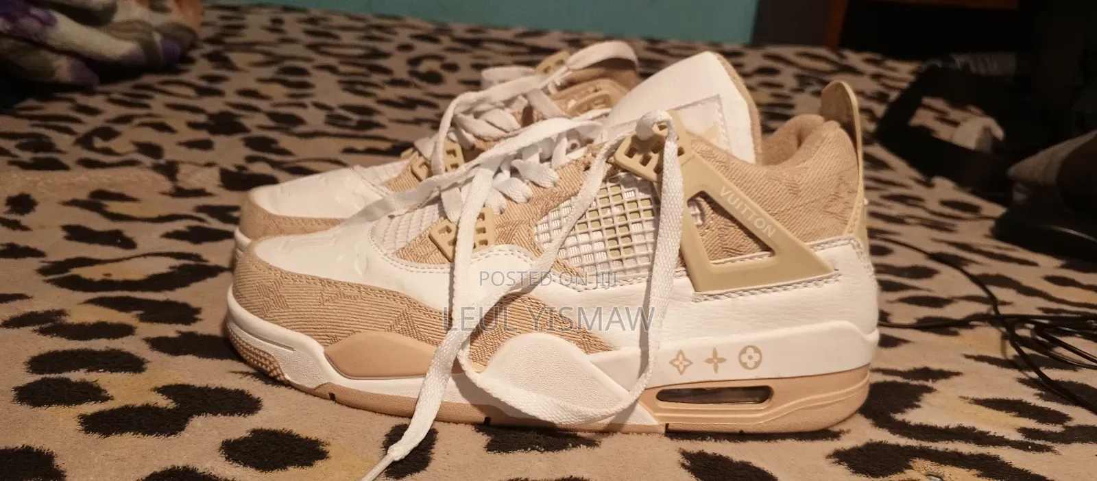 Lv Jordan 4