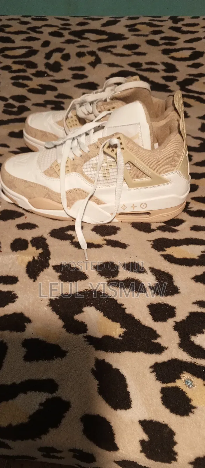 Lv Jordan 4