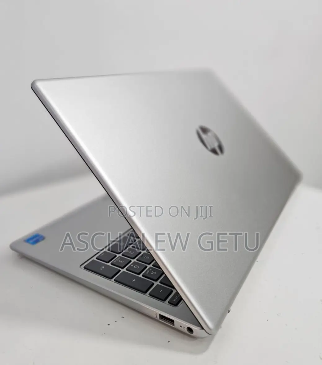 New Laptop HP Stream Notebook 16GB Intel Core I5 SSD 512GB