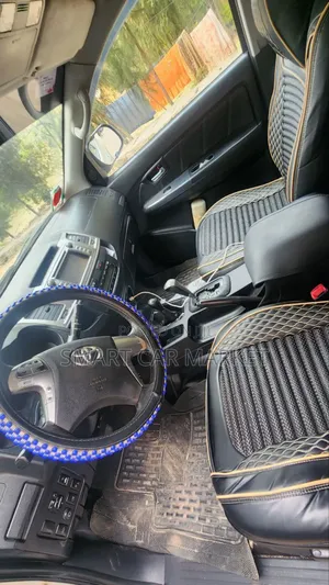 Toyota Hilux 2015 Silver