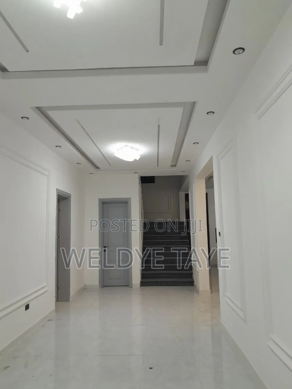 Furnished 8bdrm House in Bole for sale