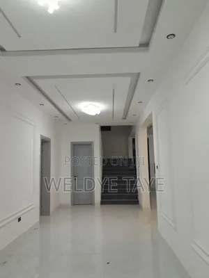 Furnished 8bdrm House in Bole for sale