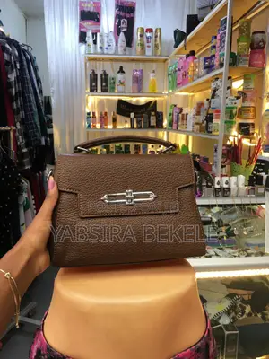 Photo - ቦርሳ ይፈልጋሉ Call