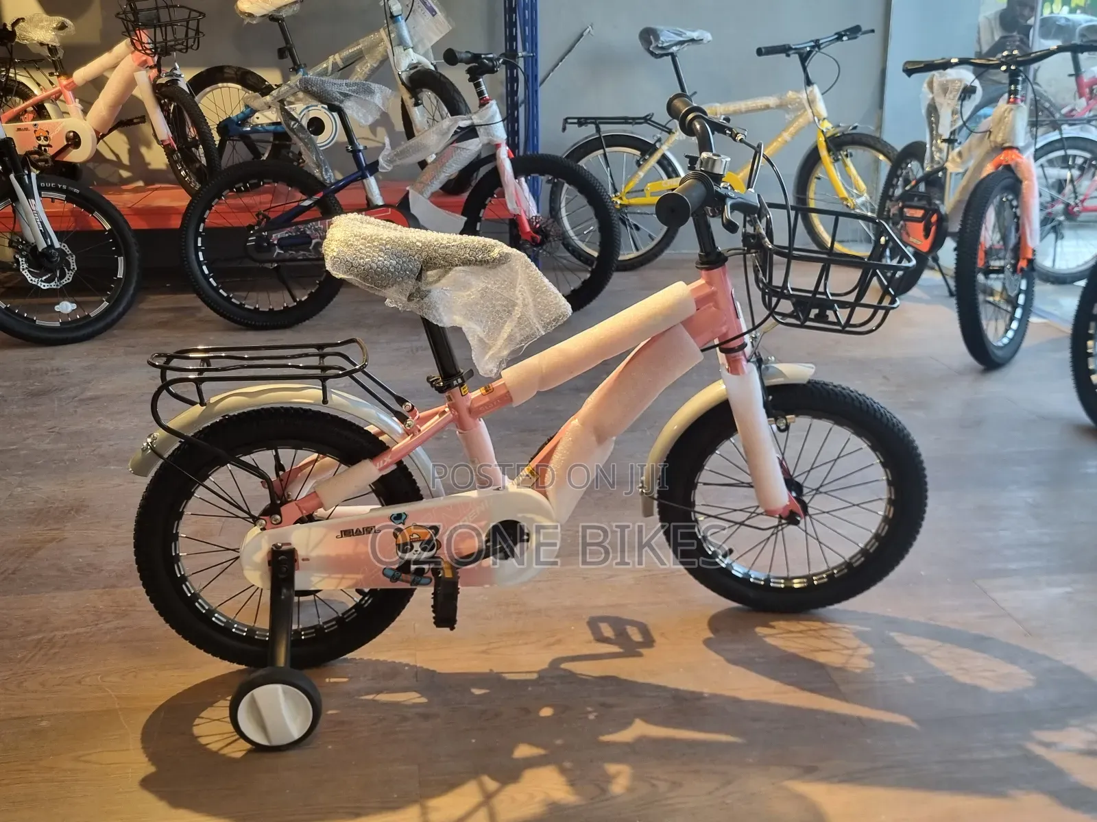 Phoenix 16" Inch Bicycle (Pink)