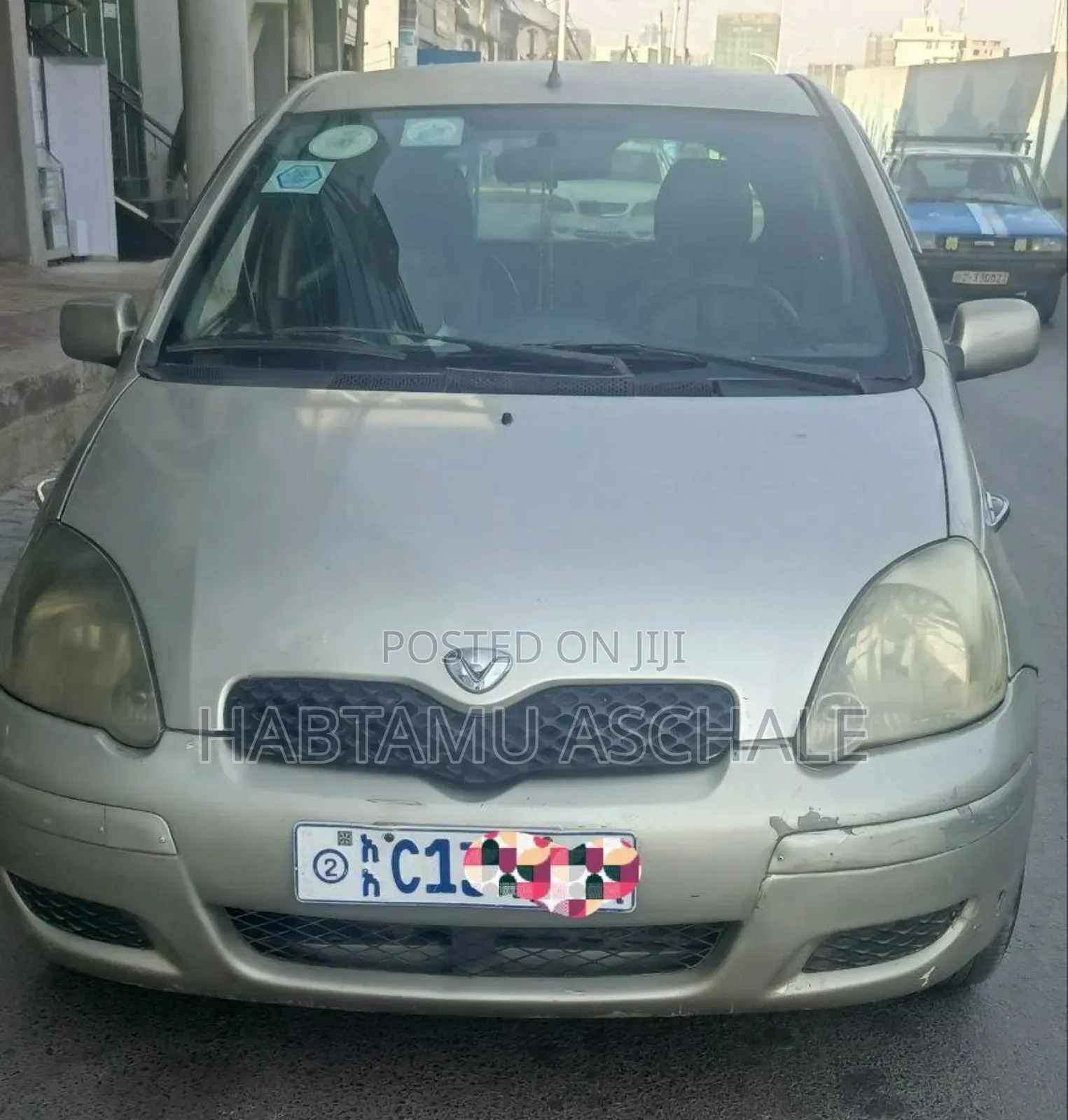 Toyota Vitz 2001 Silver