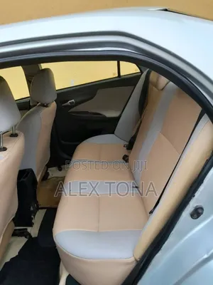 Toyota Corolla 2010 Silver