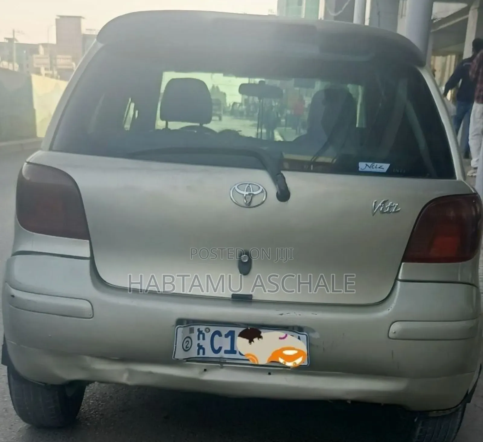 Toyota Vitz 2001 Silver