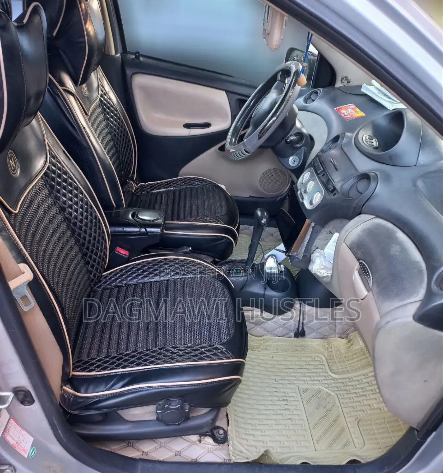 Toyota Vitz 2004 Silver