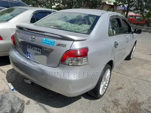 Toyota Belta 2007 Silver