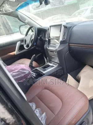 Toyota Land Cruiser 5.7 V8 VXR 2020 Black