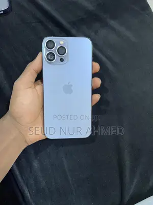 Photo - Apple iPhone 13 Pro Max 256 GB Blue