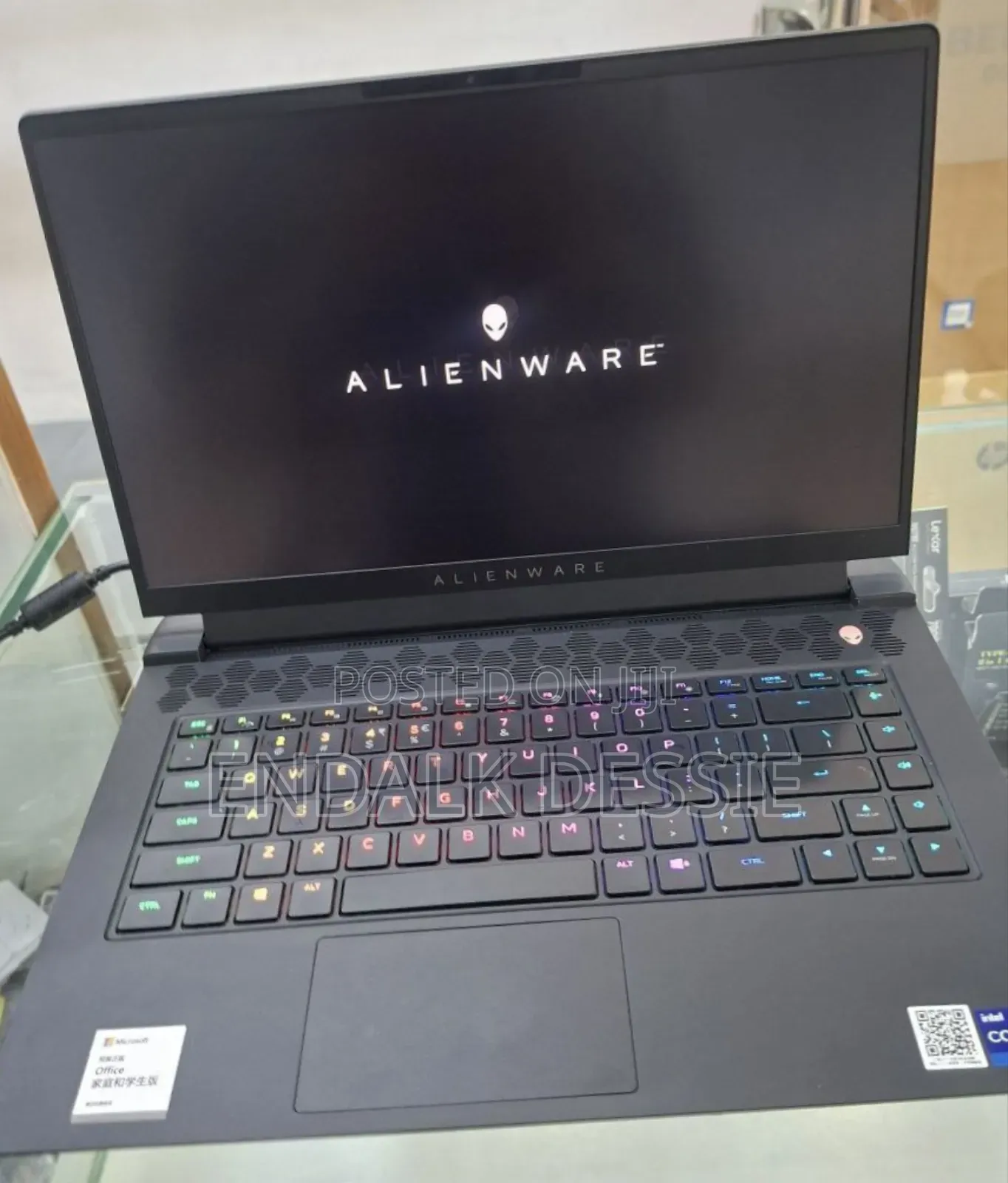New Laptop Alienware M15 r3 32GB Intel Core i9 SSD 1T