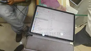 New Apple iPad Air 64 GB Silver