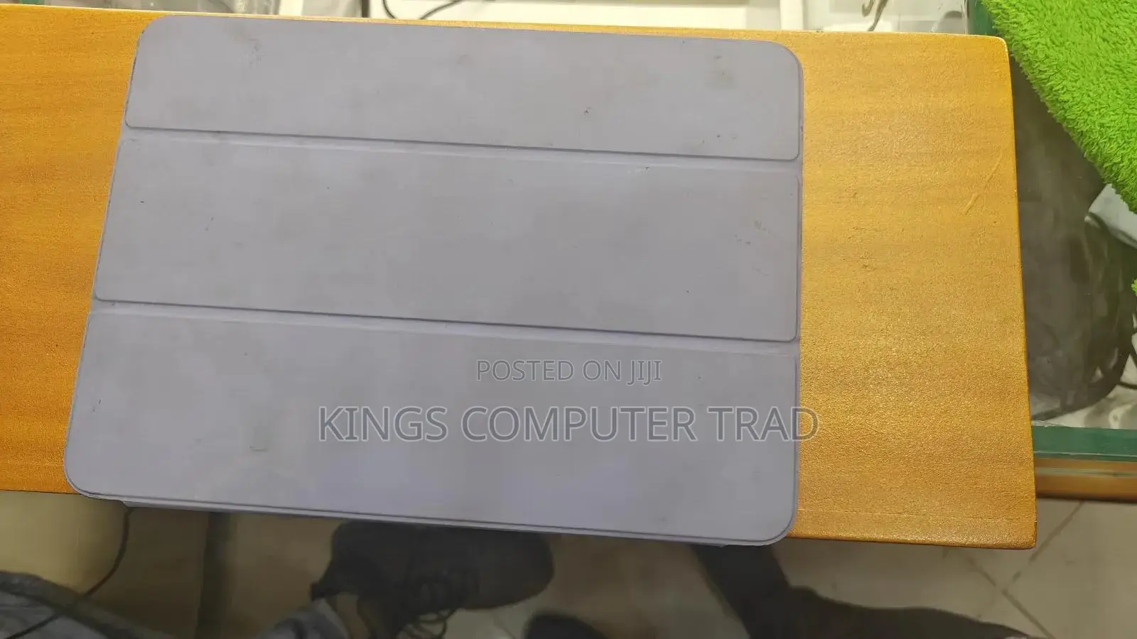 New Apple iPad Air 64 GB Silver