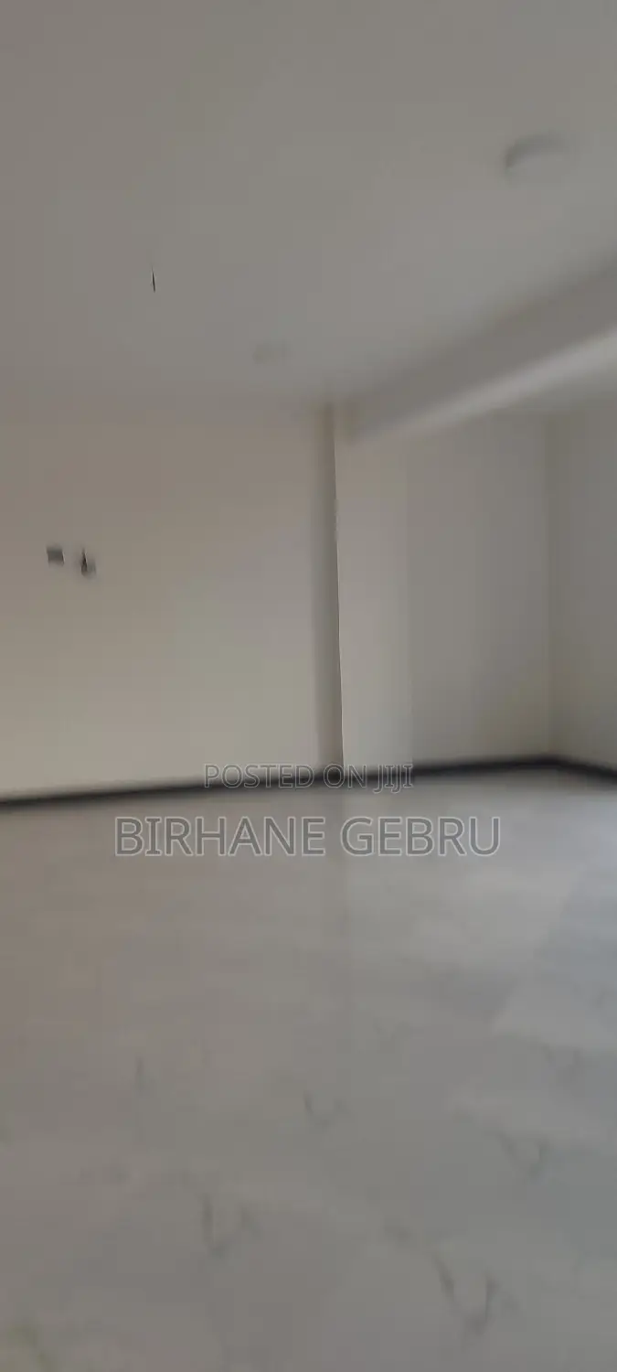 Rent for Cafe or Resturant