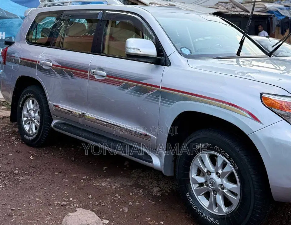 Toyota Land Cruiser Prado 2014 Silver