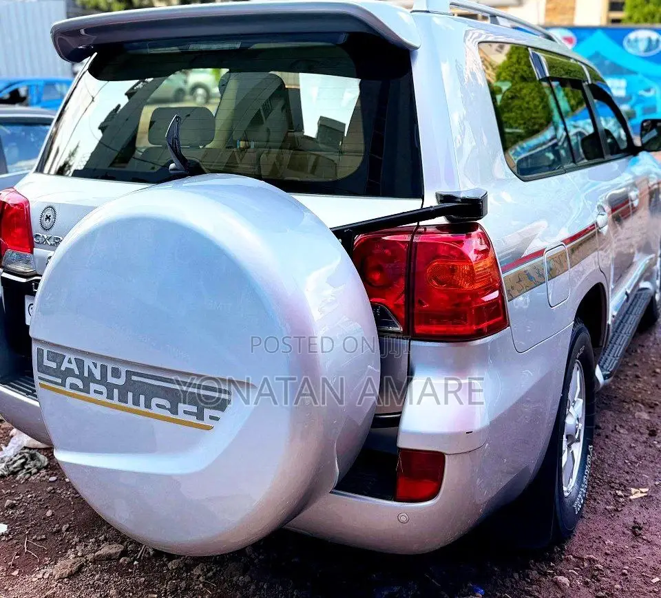 Toyota Land Cruiser Prado 2014 Silver