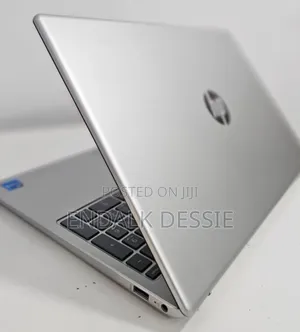 Photo - New Laptop HP 16GB Intel Core I5 SSD 512GB