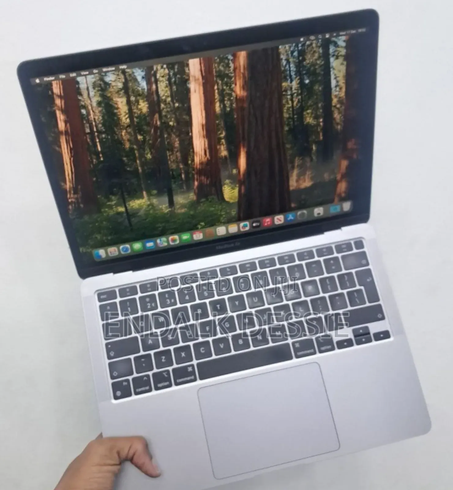 New Laptop Apple MacBook Air 2020 M1 16GB Apple M1 SSD 256GB